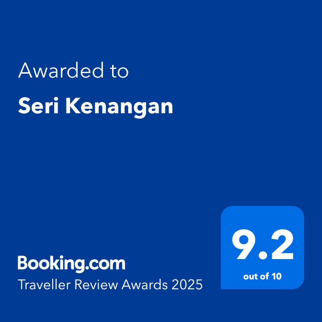 Seri Kenangan Kota Samarahan Exteriör bild