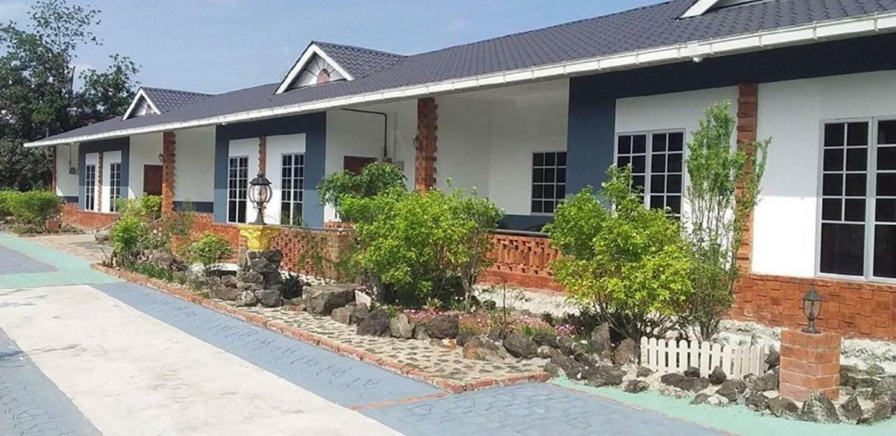 Seri Kenangan Kota Samarahan Exteriör bild