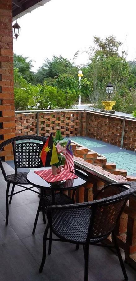 Seri Kenangan Kota Samarahan Exteriör bild