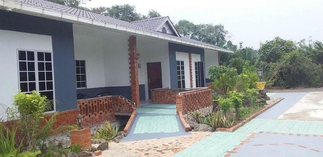 Seri Kenangan Kota Samarahan Exteriör bild